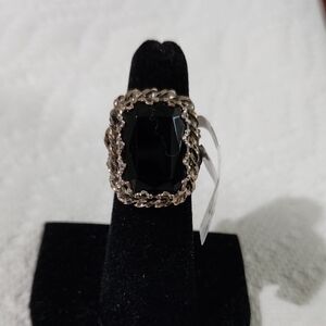 Elegant Black and Silver Women's Ring